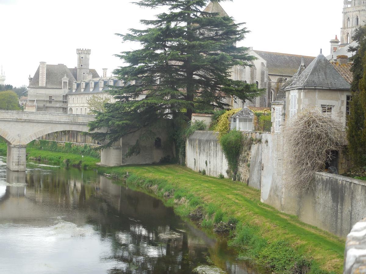 Hotel De L'Abbaye Saint Savin Bagian luar foto